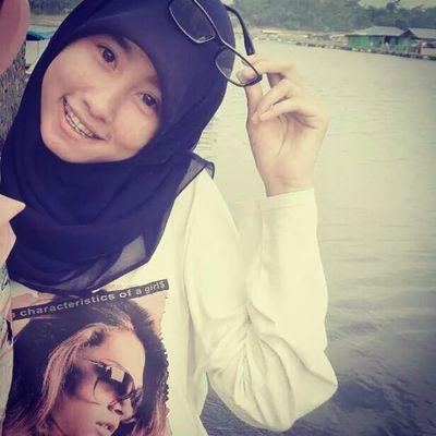 efdamutia's profile picture. 