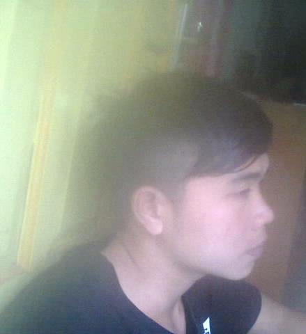 brenx_inside's profile picture. I fall.
I rise.
I get hurt.
I make mistakes.
I learn. I repent.
But I’m alive.
I’m human.
I’m not perfect.
But I always say Alhamdulillah