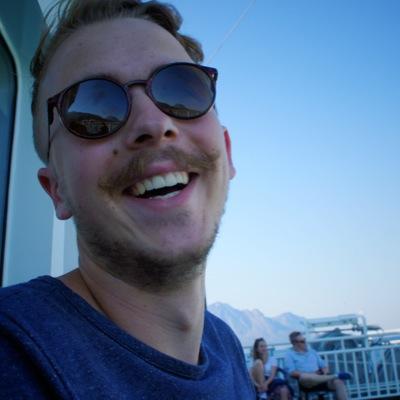Internet junkie. Furniture Design addict. #PerformanceMarketer & Partner at @Digitagtv. Processing.js wannabe #FixingThings
