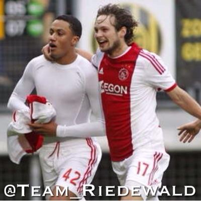 | Fan-Account van Ajax speler Jaïro Riedewald |