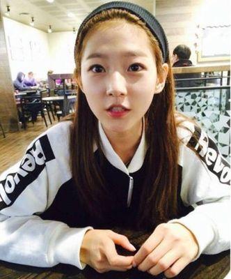 Annyeong!Kim Saeron replica imnida!lest be cute :3