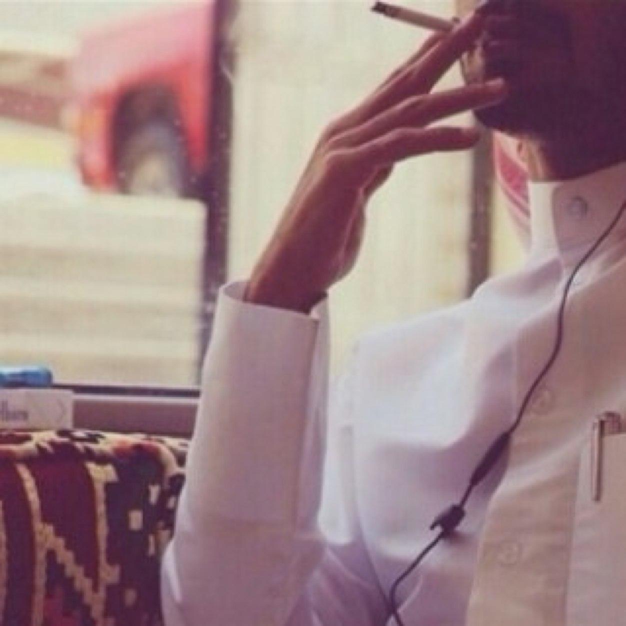 من لقى في البعد راحه ، الله ﻻيغير عليه ♩♡ ✿