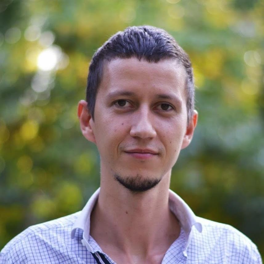 Polyglot developer specialized in Python, Bitcoin ethusiast, tango dancer, glider pilot, searching for the essence of life ...