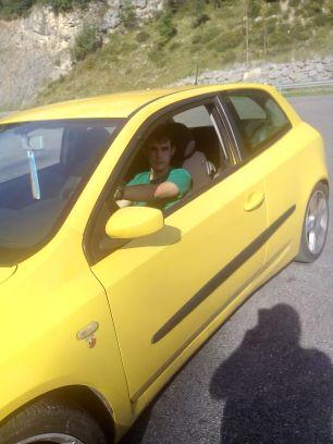 soy raro, sociable y me gusta escuchar a la gente, si me la juegan para mi acavaron , pasion por las motos y los coches. Mi 6 mi vida te amo.