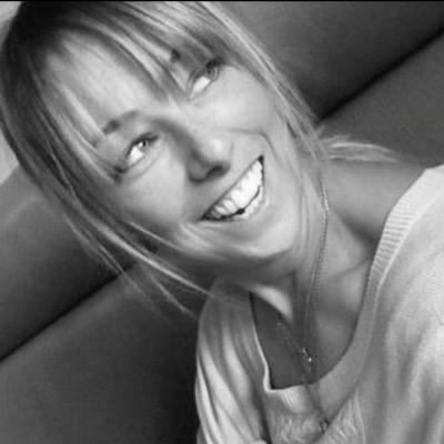 SammeeJay's profile picture. I am: my partner, my daughter, my friends, my family, my work, my dogs, the beach, health, positivity, determination and achievement. x