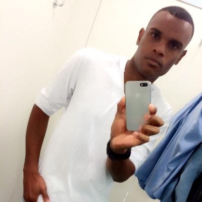 Alexand37843595's profile picture. tudo é que eu quero é ser feliz!