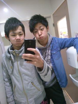 Uzivatel 小野 歩夢 Na Twitteru 1228sasakikunnn ねないの