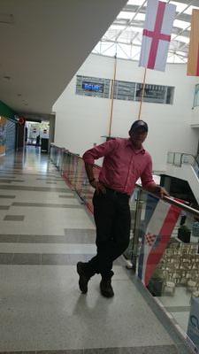 EderG76's profile picture. Nada q encuentro mi media naranja o mandarina.