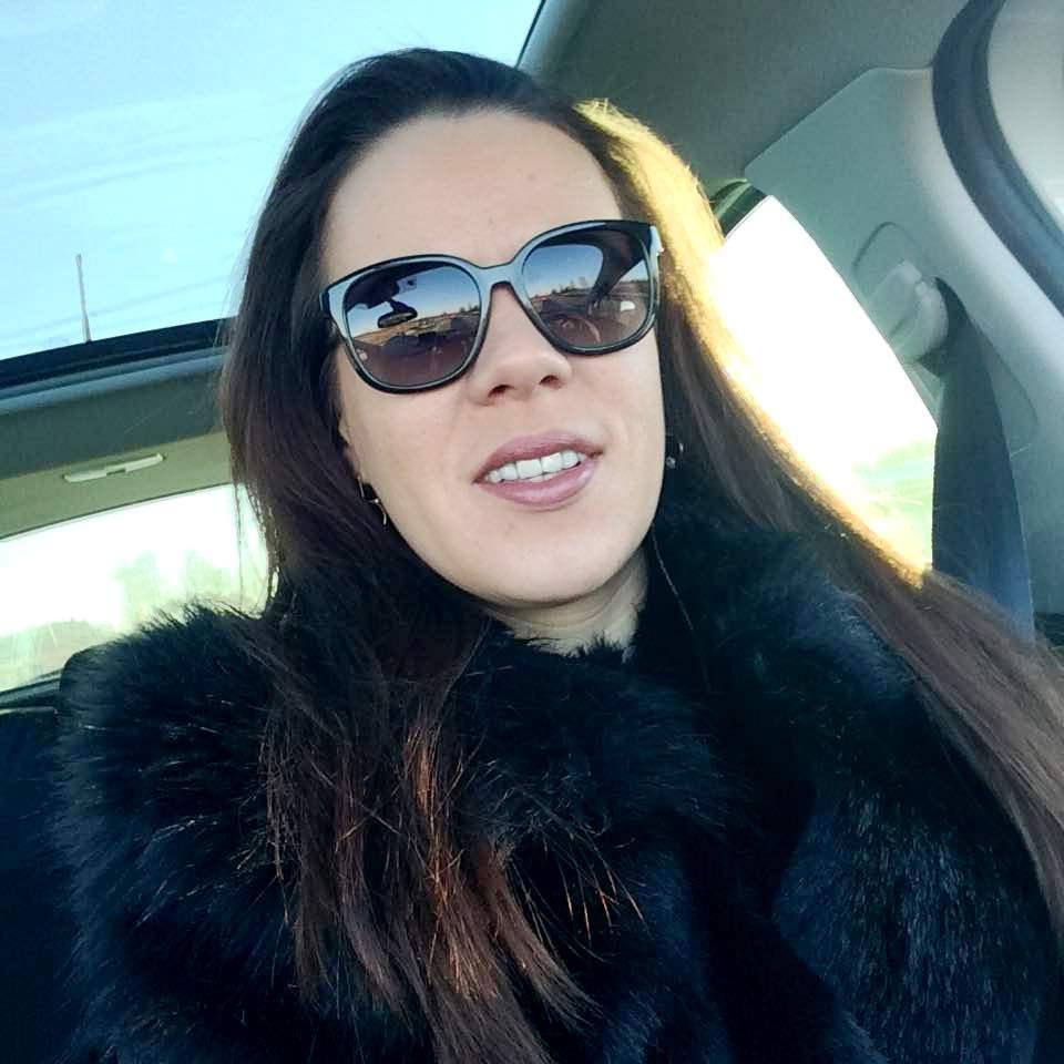 māksla redzēt neredzamo un dzirdēt nedzirdamo, to kam nevar pieskarties, bet var sajust tikai ar sirdi