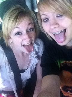 lolimolina238's profile picture. La sol dad es estar roeeado de gente y sentirse solo.