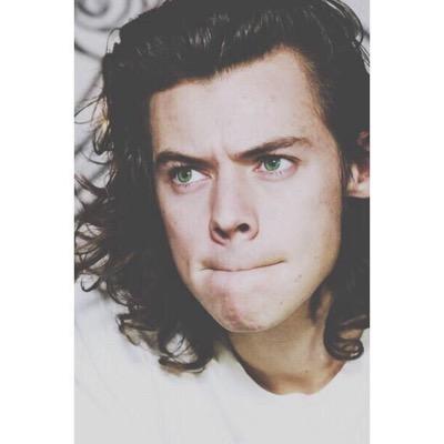 follow @1975zxrry