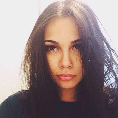 miarpguob's profile picture. gammas phi beta.