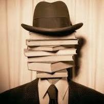 AdelinePicault's profile picture. #scénariste qui blablabla (agence Adéquat) #auteur qui blablabla #théâtre publié chez Actes Sud-Papiers, aime les nains, le cinéma et les nains dans le cinéma.