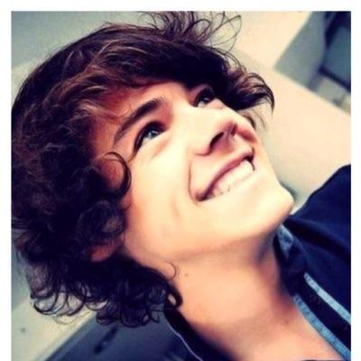 @cakepophxrry gave you this free follow (~*.*)~