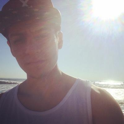 YOUNGDONVIC's profile picture. A YOUNG Nigga Askin Questions!