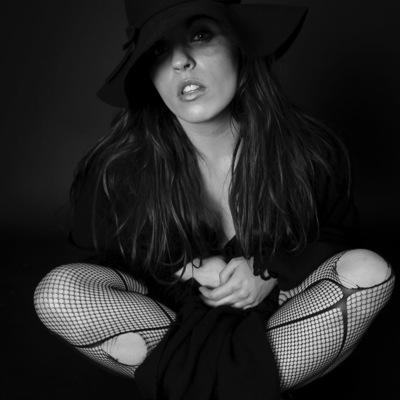 LilBirdyTweet's profile picture. Foodie, Music Lover, Philanthroper, and overall expert in all things bad-ass