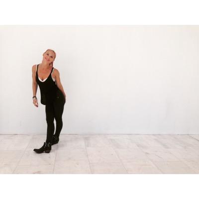 Aspaas has won acclaim for her unique, distinct expression, exploring enthralling themes with beautiful, poetic depth. Her choreographic language is powerful.
