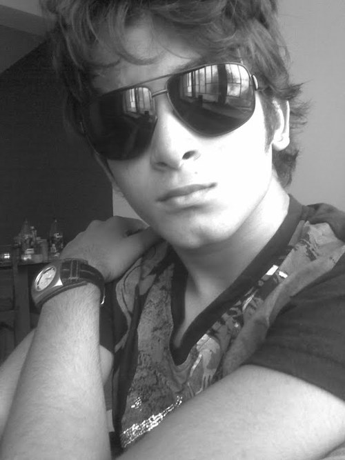 rohangemini13's profile picture. 