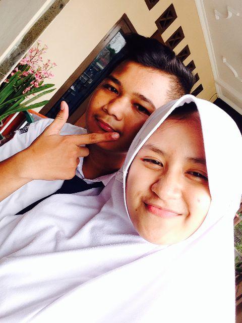 asrilnaufalD_'s profile picture. Eat sleep and party