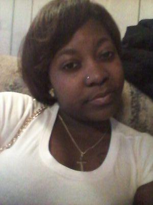 Just Living, Laughing & Loving ...Tha Best To My Ability !
♋ ♥ Follow My Wife @_NoType