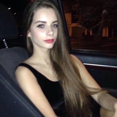 if looks could kill you'd be the one that takes my world and makes me numb; i'm nothing, without you i can't breathe. // single, bi.