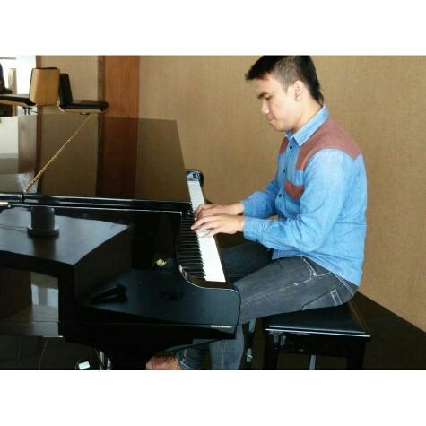 ◆Jazz Musician ◆Piano Teacher ◆Pianist-keyboardis ◆Path & instagram : AndezMusician           Efesus 3 : 20