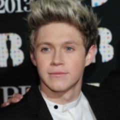 to quase indo em uma casa de macumba pra ver se tiro esse tal de one direction do flop porque assim não dá pra defender