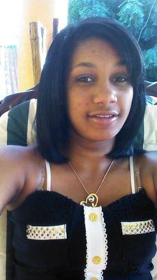 yolanny102's profile picture. 