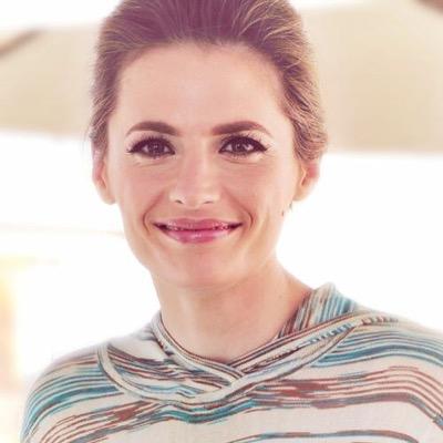 Hey guys I'm Det.Beckett with the 12th precinct badge number 41319. Relationship Status: with @ri_castle