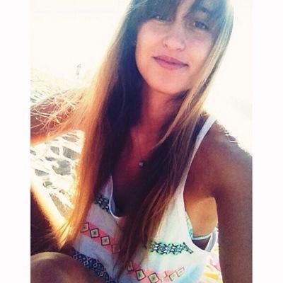 ire_coca's profile picture. Sonríe