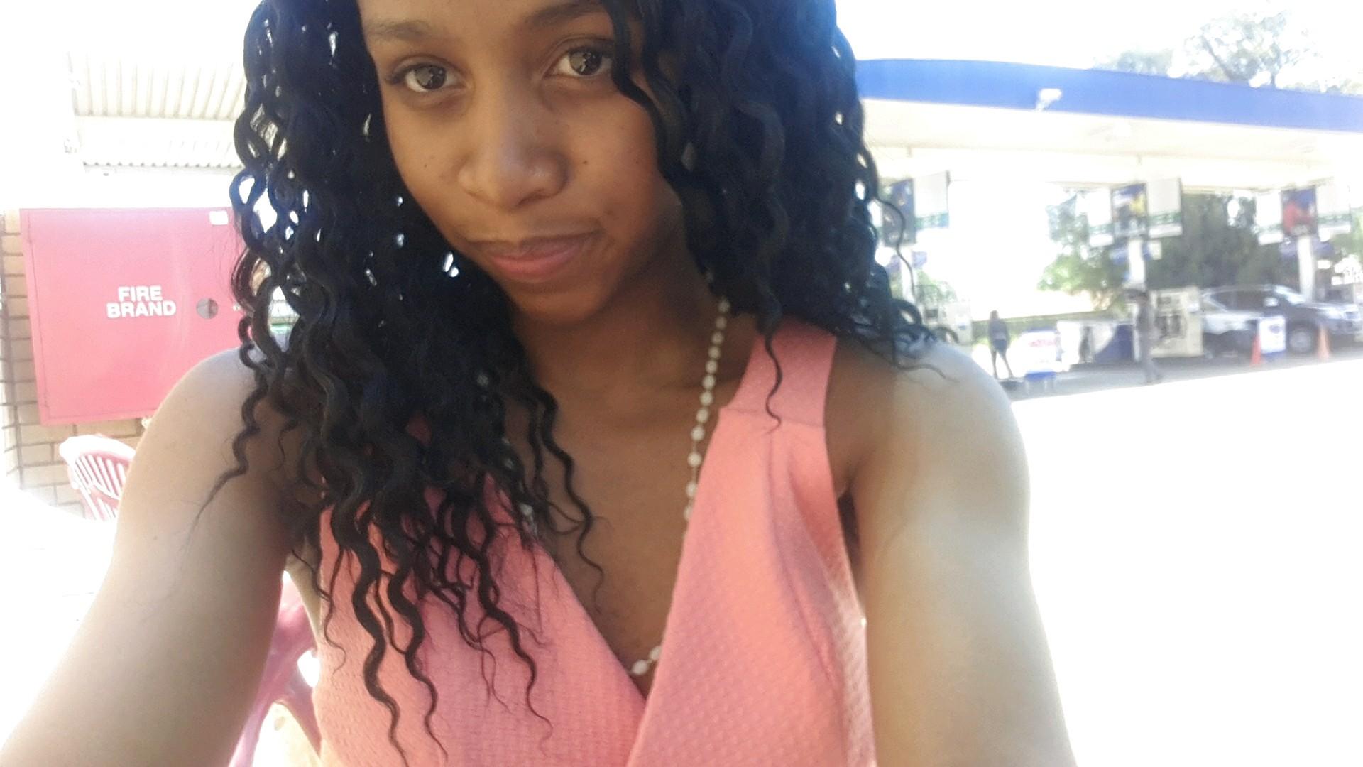 WEIRDO,CRAZY,SASSY,FUN,SHY ,EXTROVERTED FUCK WHAT YOU GOTTA SAY ABOUT ME:-(MOSOTHO