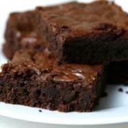 whiskgfbakery's profile picture. Whisking Up GF Vegan Deliciousness Daily! Two Sisters tired of settling for dry & tasteless are taking GF baking to the next level! GIDDY UP!