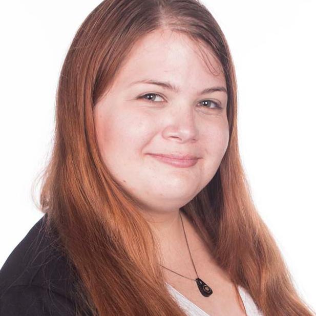 #UX & Product Designer, Gamer, #VR enthusiast, Dog lover/owner, fan of...lots of things!