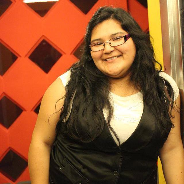 Chilena, Creyente en  Dios , Ingeniero Civil Industrial