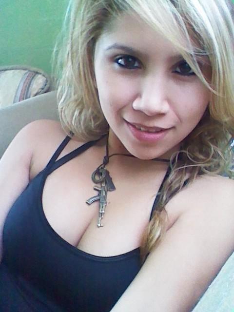 Tu edad no define tu madurez, tus notas no definen tu inteligencia y los rumores no definen quien eres.