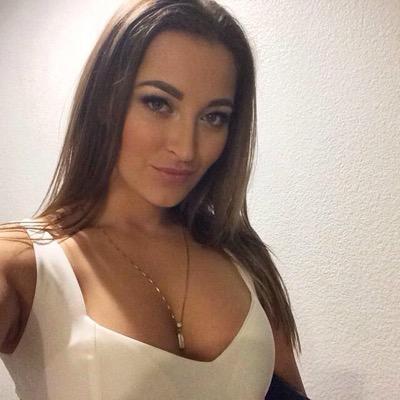 instagram: DaniSXcX