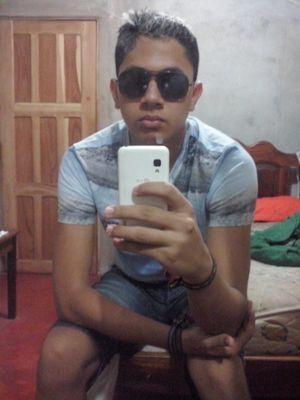 twiiter oficial de Brian Wesley