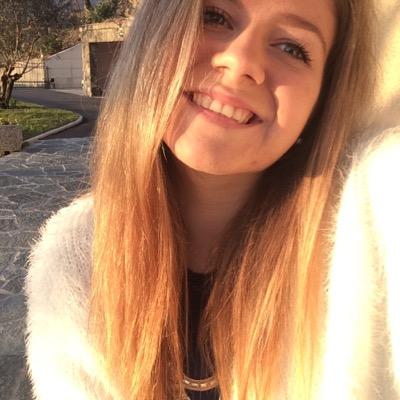 7teen years old blogger from Slovenia, if you want to contact me: bolcinaana@gmail.com