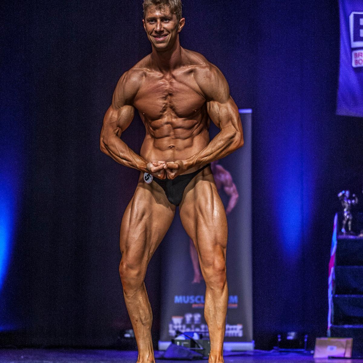 LA Muscle Sponsored Athlete,
100% Drug free Natural Competitive Bodybuilder,Personal Trainer,Online Coach.