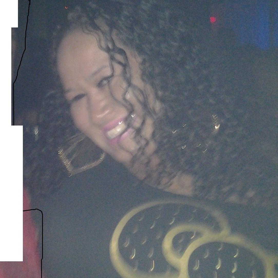 yellow_n_samoan's profile picture. 