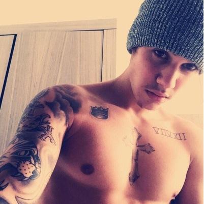 Slow up dont fall so fast @justinbieber ur all that matters to me ❤️