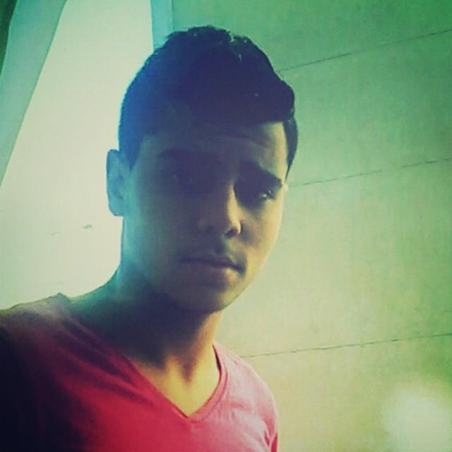 age:16 years  instgram:ezatosama66  facebooke:ezat