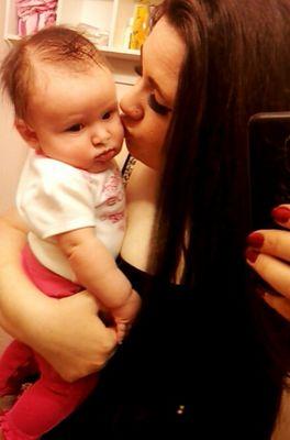 lifeunscripted8's profile picture. I'm Kelsey & I have a beautiful daughter named Lynden. I'm Single & Going to school to become a Dental Hygenist. I follow back & always message back!(: