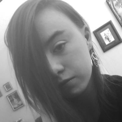 Hey people...
I'm 16, female, and funsized :)