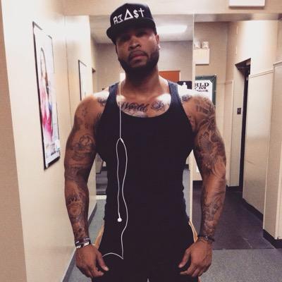 Imaproblem31's profile picture. far from your average