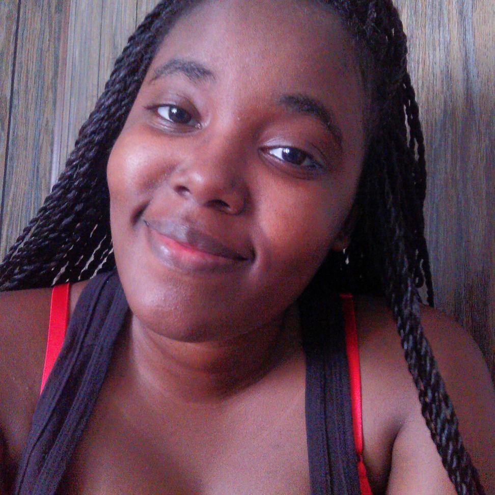 Barbiee_Ent's profile picture. My name is Rosalyn but most people call me Barbie. If I had to describe myself in 5 words it would be: Determined, Observant, Funny, Loving, & Loyal.