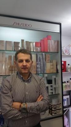 almaprofumerie's profile picture. Profumeria-Cosmetica-Articoli Professionali per Parrucchieri e Estetiste-Bigiotteria-Pelletteria-Trousse-
