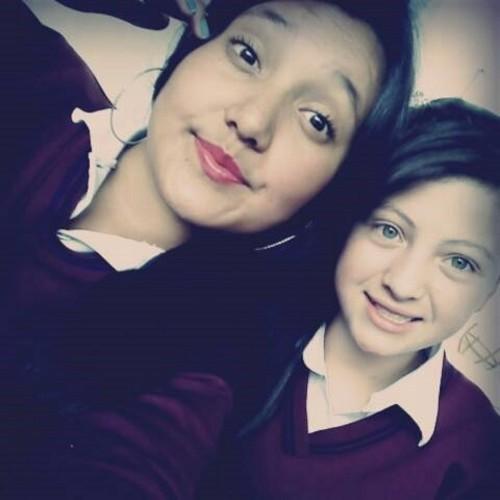 soy #Directioner de corazon...No me importa lo k piense de mi es mi vida,mi mundo,mis locuras,mi pasion.... @onedirection FOREVER DIRECTIONER!!
