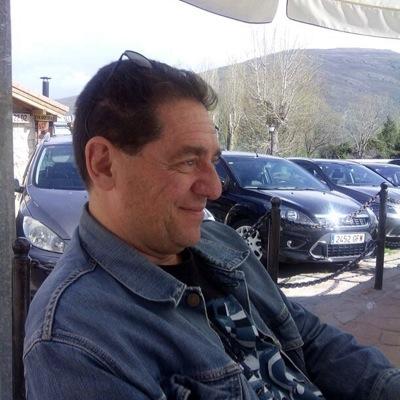 Comunicación, Marketing 2.0. Social Media para PYMES que se atreven a cambiar , y de paso, escritor de microrrelatos. http://t.co/7pT02pv9vm
