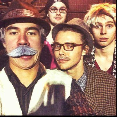 Pagina dedicada dos fãs brasileiros do Para a banda 5sos ❤
Page dedicated the Brazilian fans for the band 5sos ❤  Me sigam eu preciso do apoio de vcs ❤